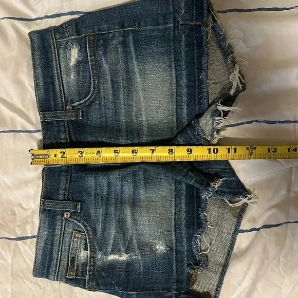 JOE’S Jeans Distressed Denim Low-rise Shorts - Picture 3 of 5